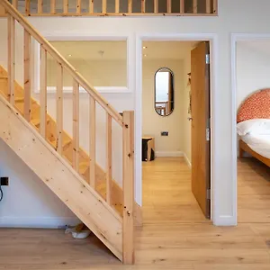 https://coalshed-lofts.cardiffhotelswales.com
